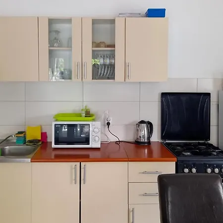 Διαμέρισμα 2 Bedroom Gorgeous In *