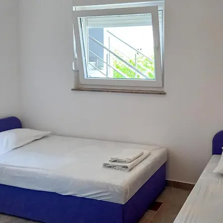 Διαμέρισμα 2 Bedroom Gorgeous In *